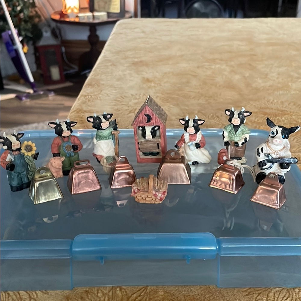 Miniature cow and cowbell figurines lot